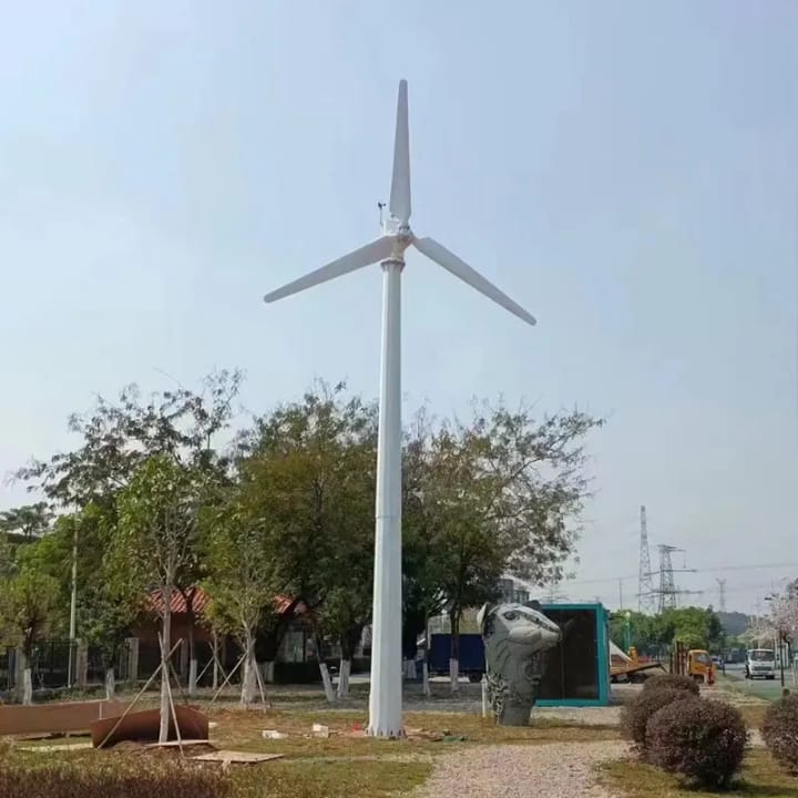 WIND TURBINE